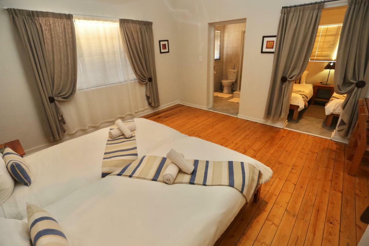 Bahnhof Hotel Aus Eksteriør billede